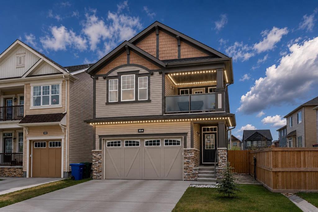 304 Windrow Crescent SW