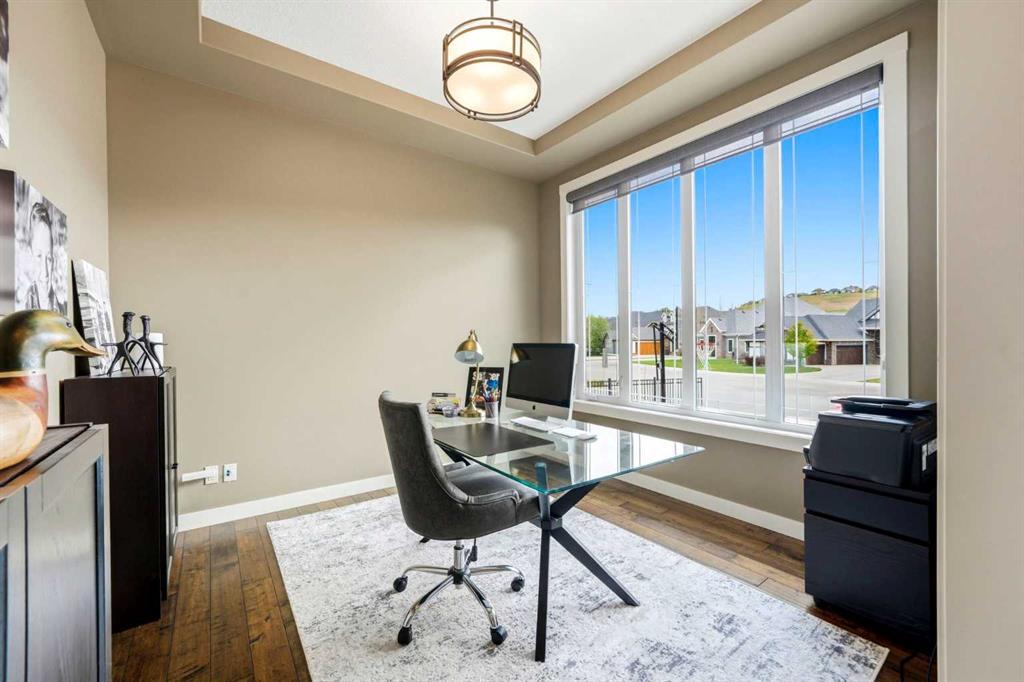45 Cranbrook Heights SE photo 4