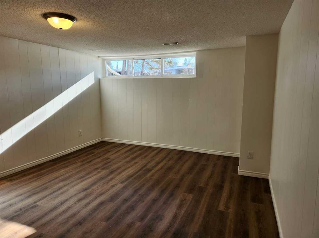 638 640 68 Avenue SW photo 2