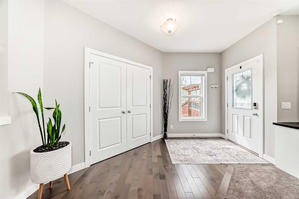 2201 Bayside Circle SW photo 2