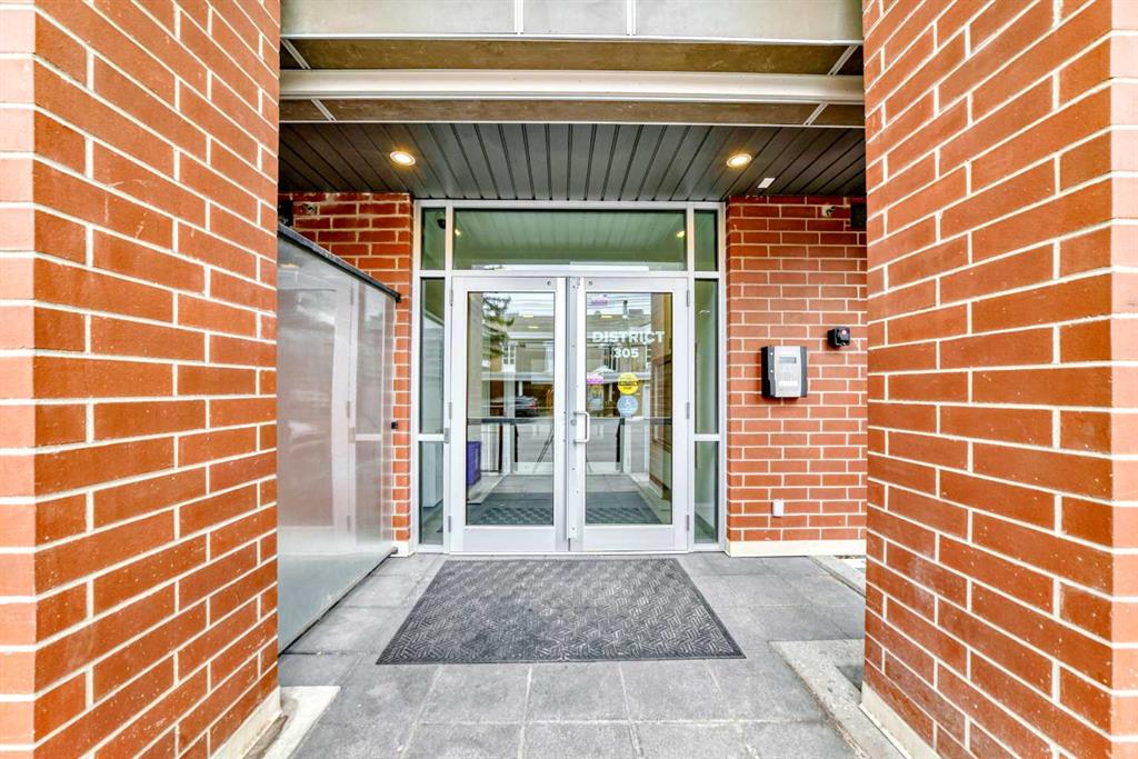 305 18 Avenue SW #430 photo 4