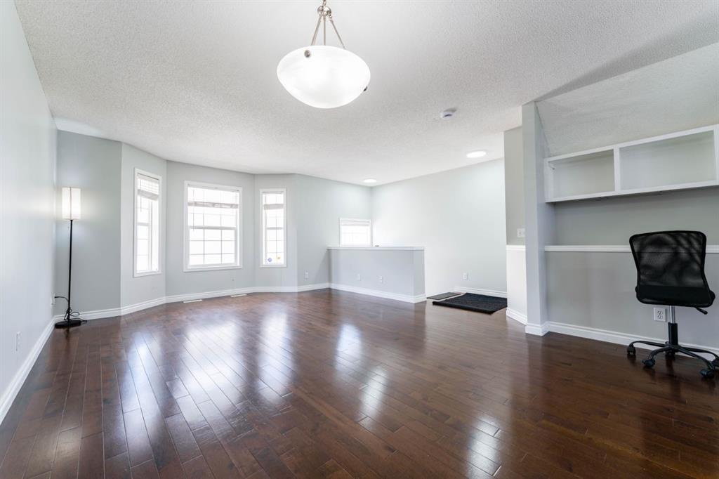 45 Tuscany Springs Garden NW photo 3
