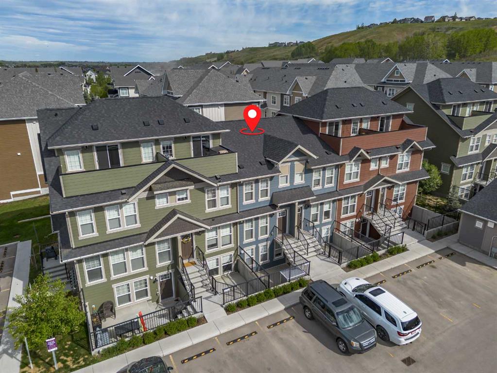 348 Cranbrook Square SE photo 5