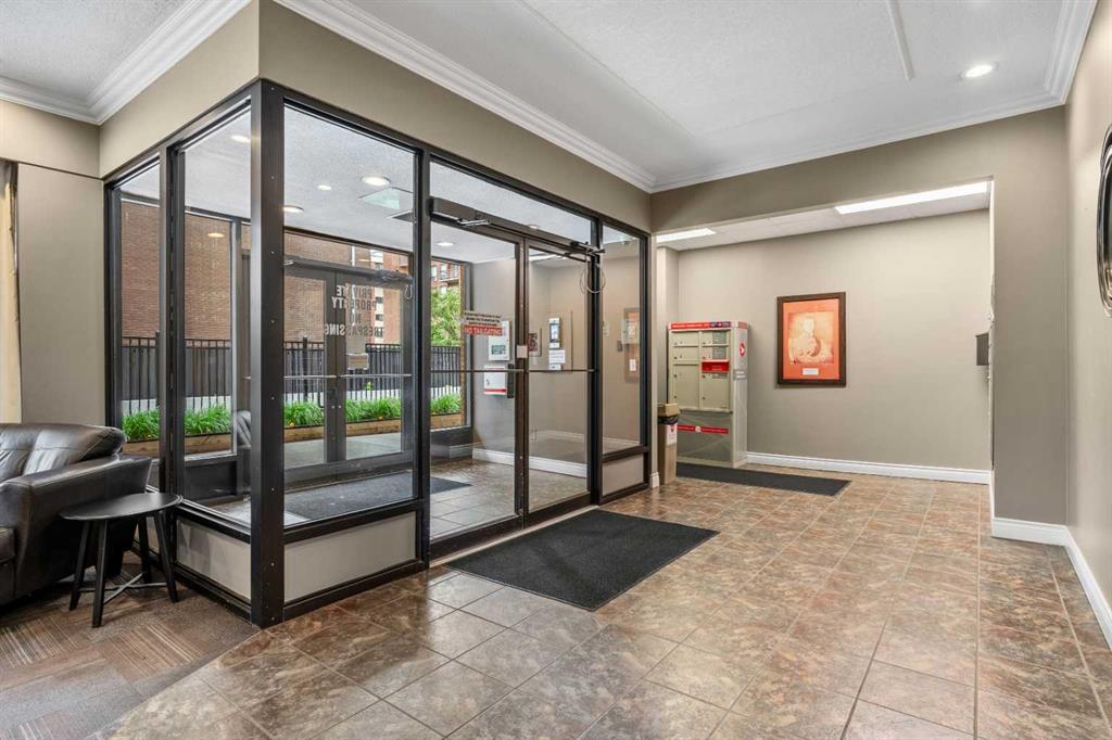 1330 15 Avenue SW #405 photo 3