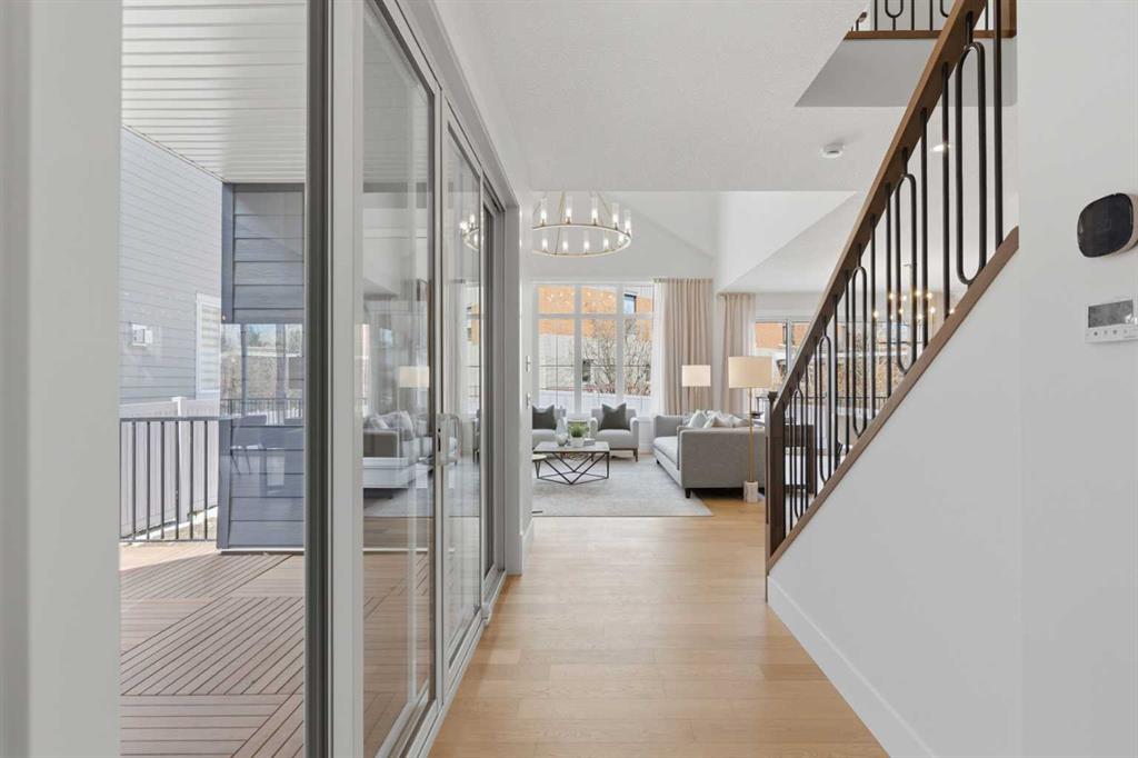 378 Bessborough Drive SW photo 4