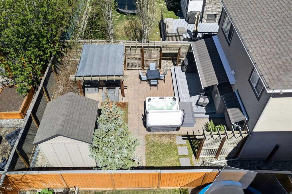 30 Cranarch Circle SE photo 3