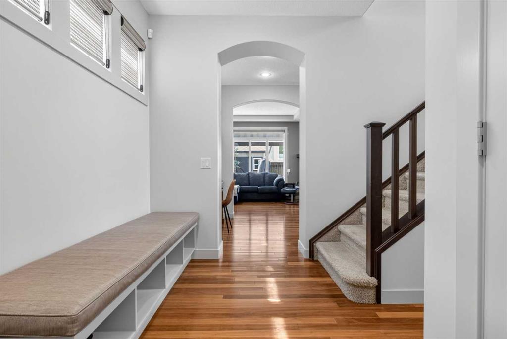 30 Cranarch Circle SE photo 4