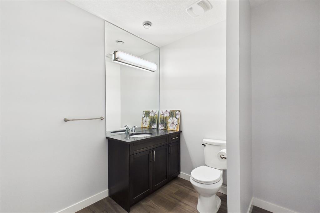 29 Evansglen Place NW photo 5