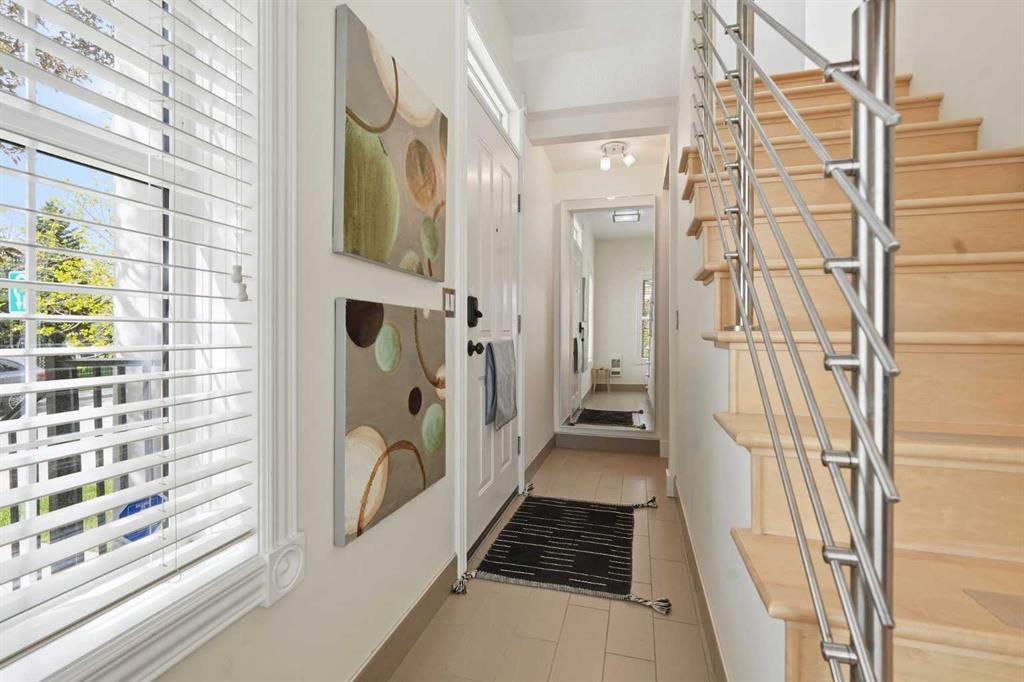 130 Garrison Square SW photo 2