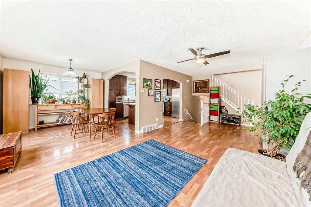 1319 104 Avenue SW photo 5