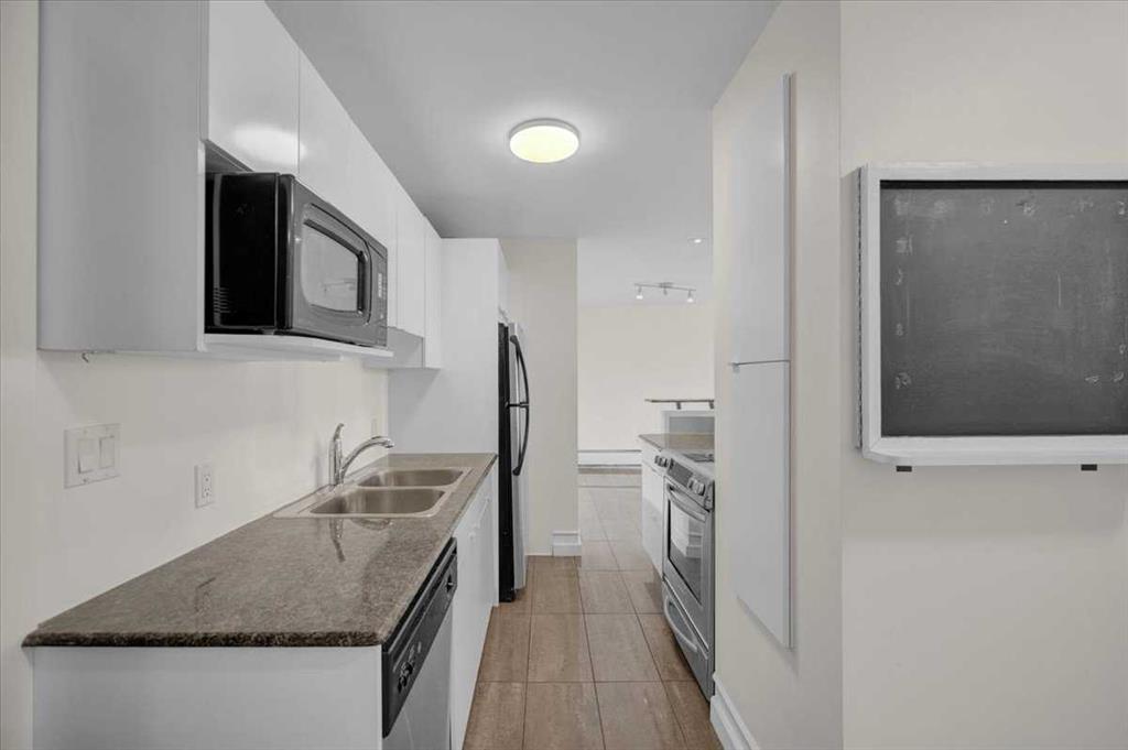 706 15 Avenue SW #704 photo 5