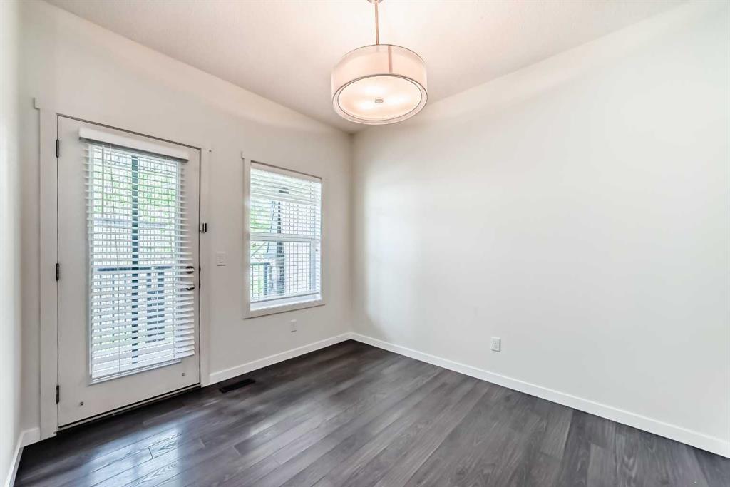 76 Copperpond Landing SE photo 5