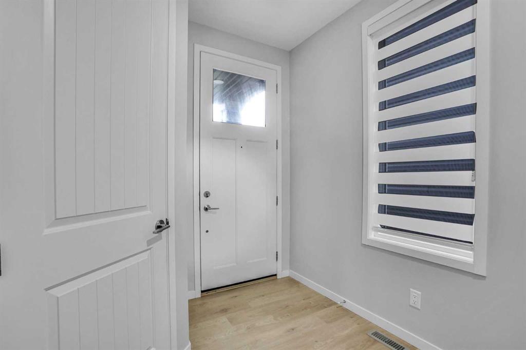28 Carringsby Avenue NW photo 4