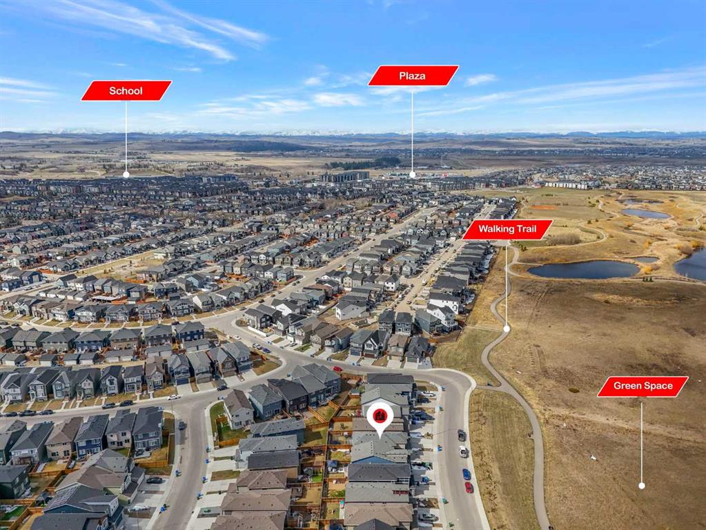 341 Walcrest View SE photo 3