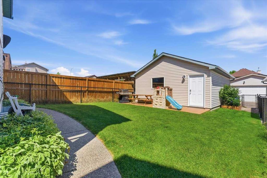 132 Covebrook Close NE photo 3