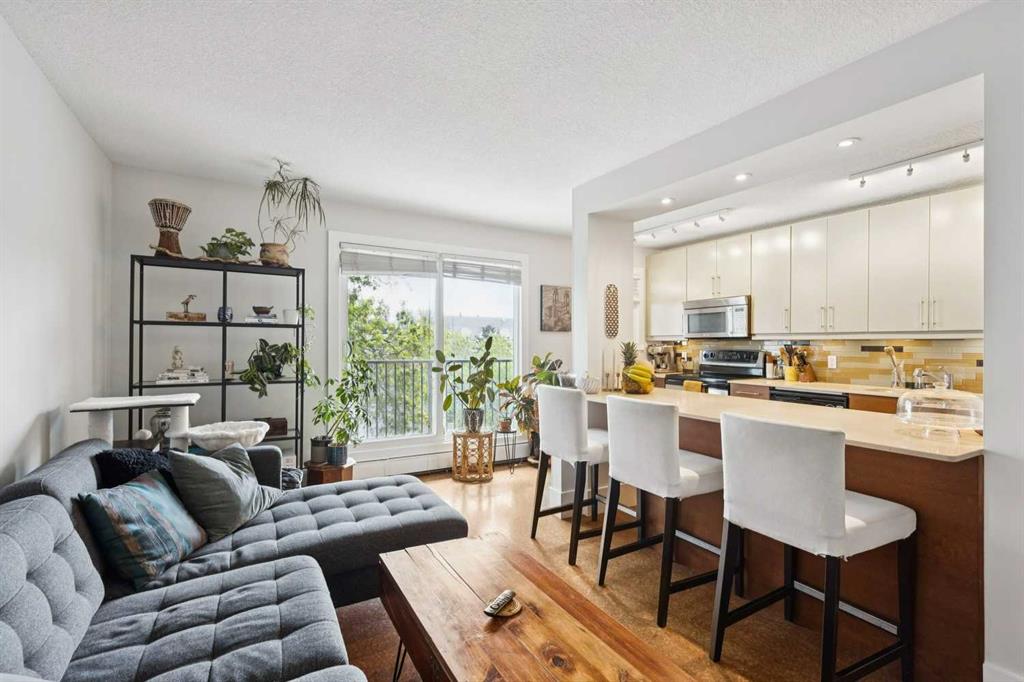 1603 26 Avenue SW #203 photo 5
