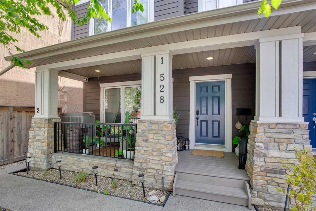 528 34 Street NW #1 photo 2