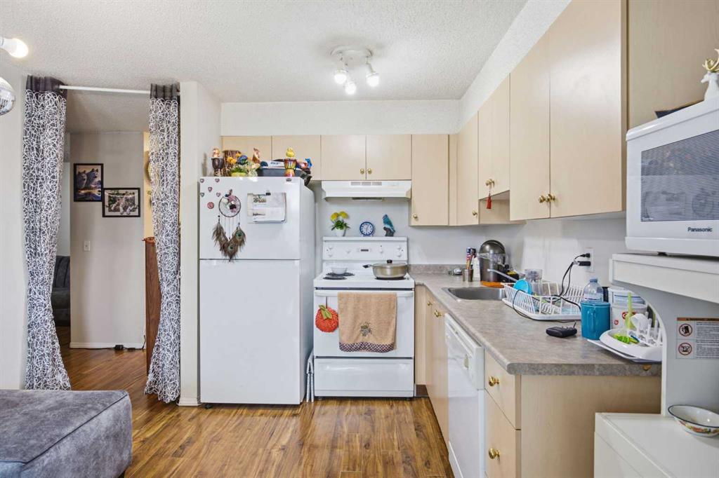 1717 60 Street SE #146 photo 5