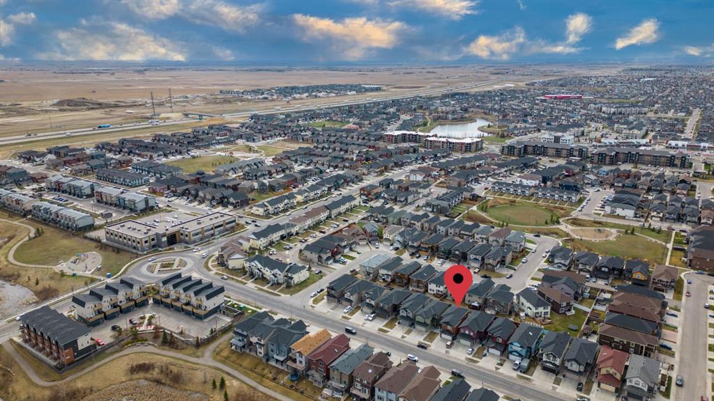 360 Saddlemont Boulevard NE photo 3