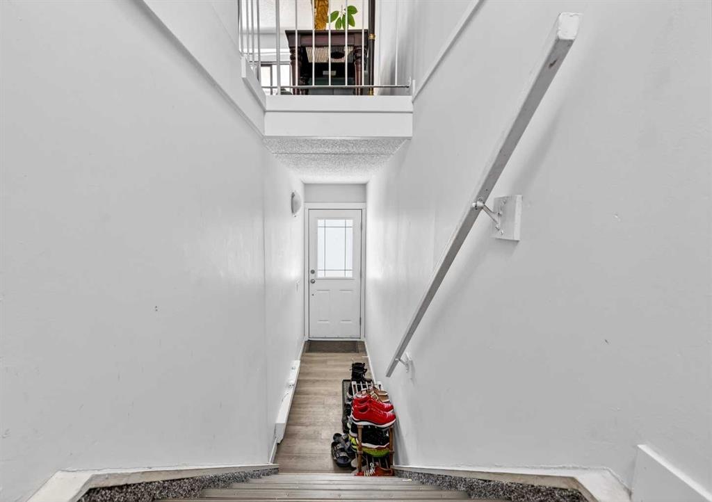 2200 Woodview Drive SW #1112 photo 2