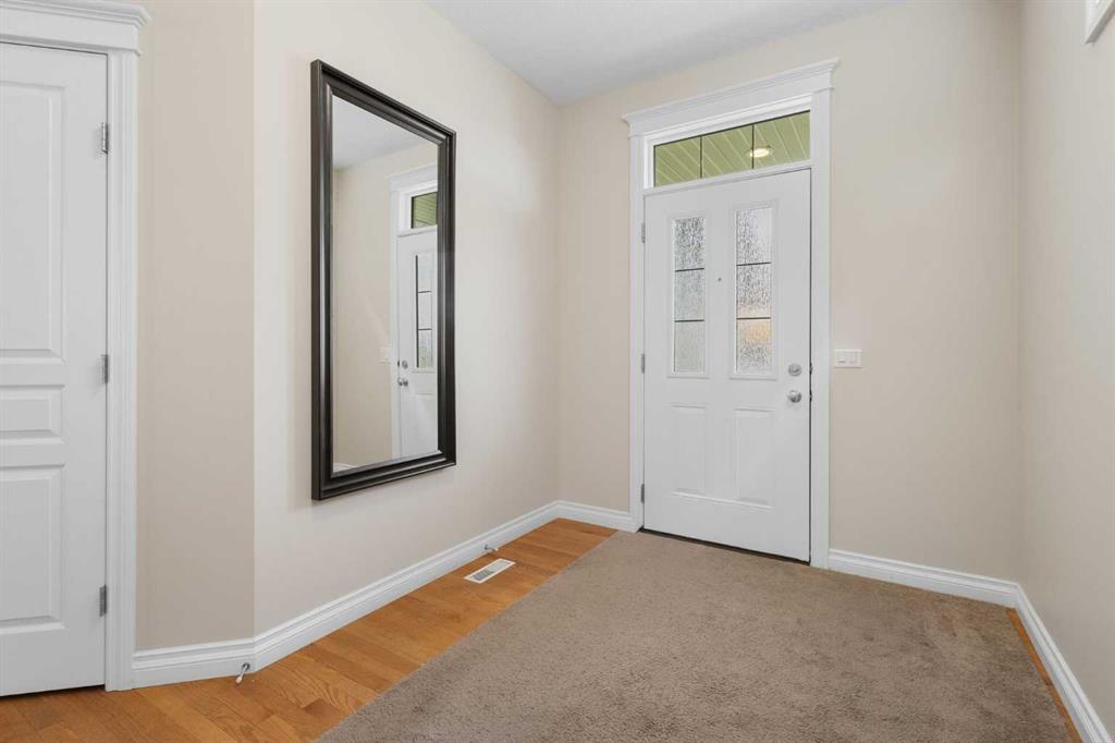 486 Silverado Boulevard SW photo 3