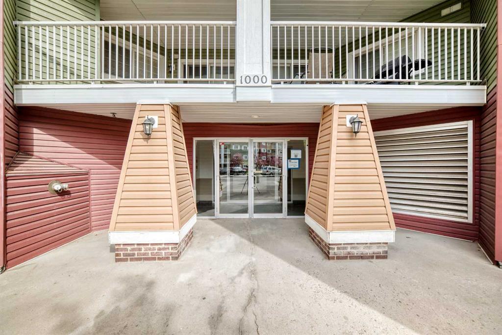 10 Prestwick Bay SE #1220 photo 2