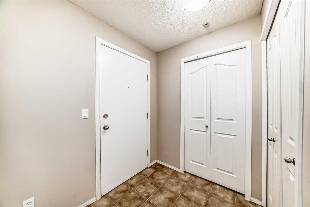 10 Prestwick Bay SE #1220 photo 3