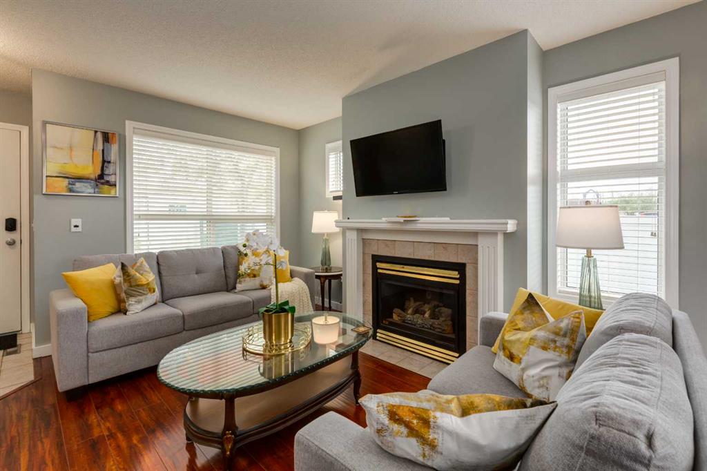 126 Harvest Gold Place NE photo 5