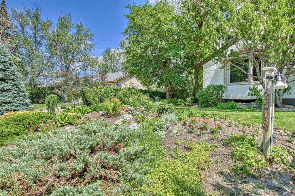 2518 21 Street SW photo 3