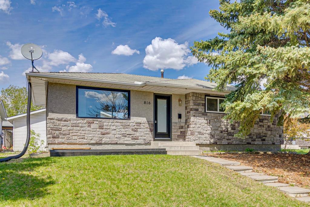 816 Avonlea Place SE photo 2
