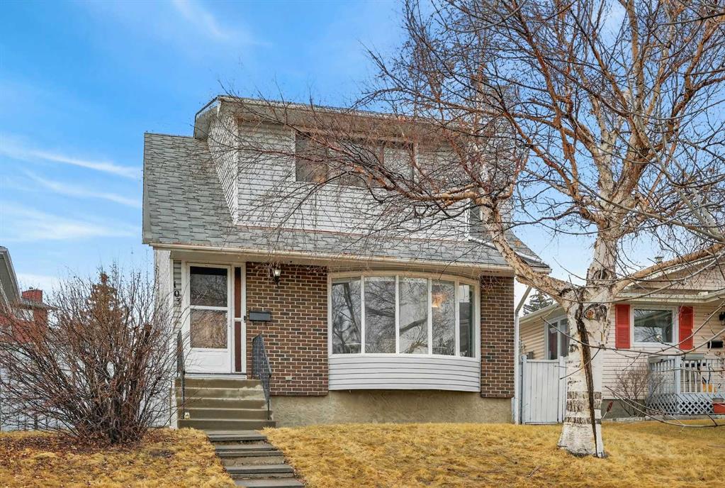 103 Macewan Drive NW photo 2