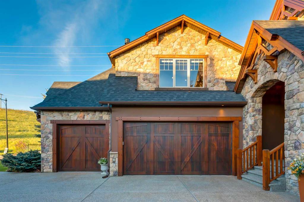 250 CRESTRIDGE Place SW photo 5