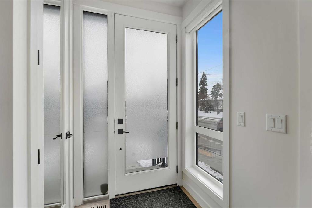 2501 17A Street NW photo 4