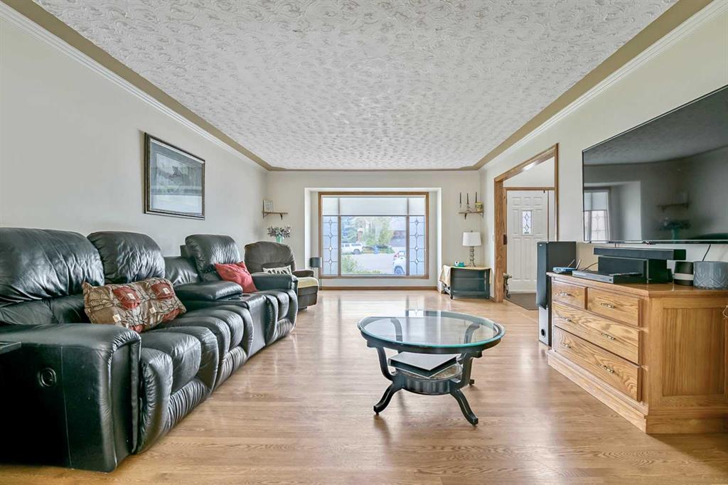 35 Candle Court SW photo 5