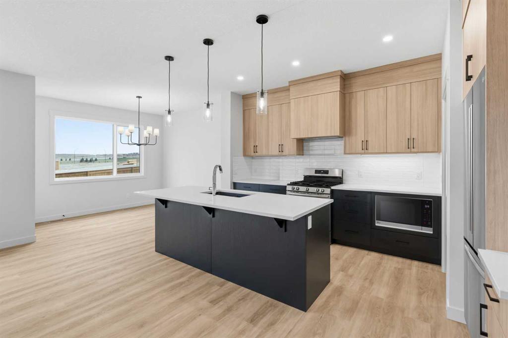 190 Annette Landing NW photo 2