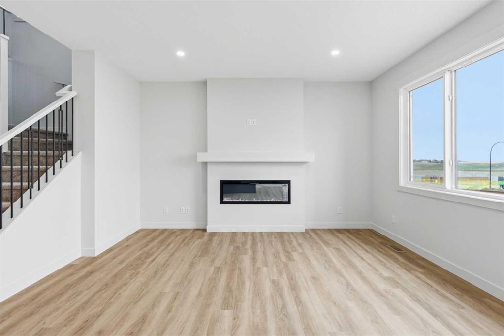 190 Annette Landing NW photo 4