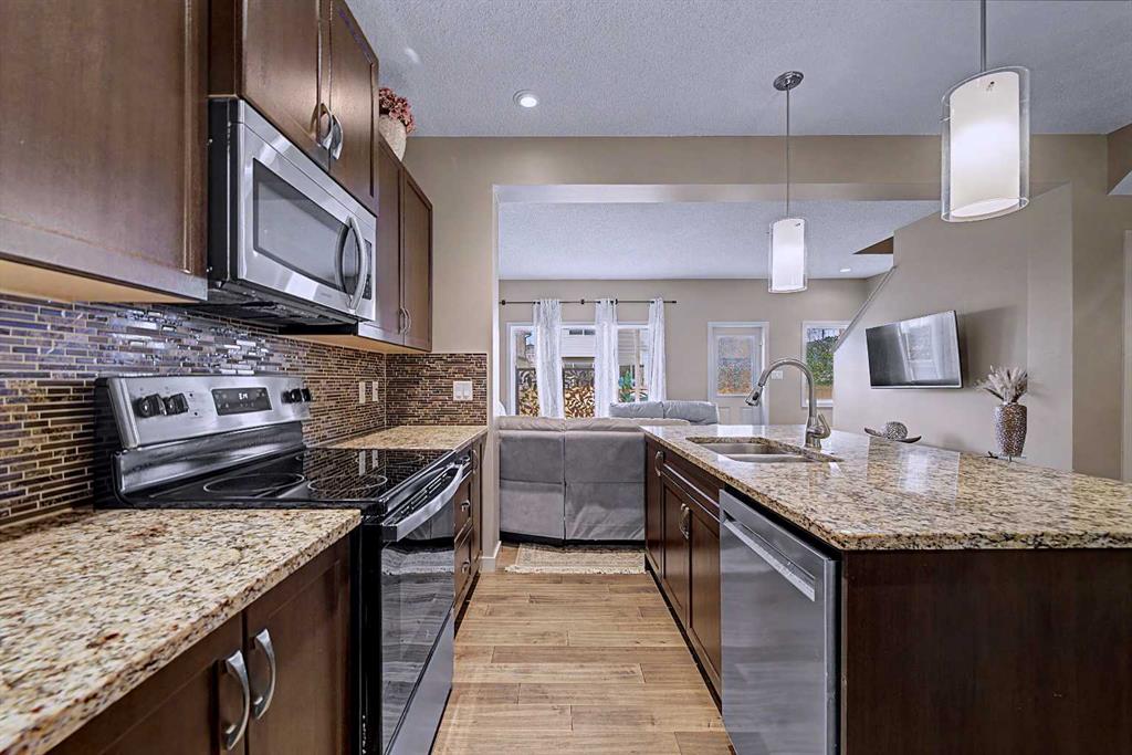 80 Chaparral Valley Crescent SE photo 5