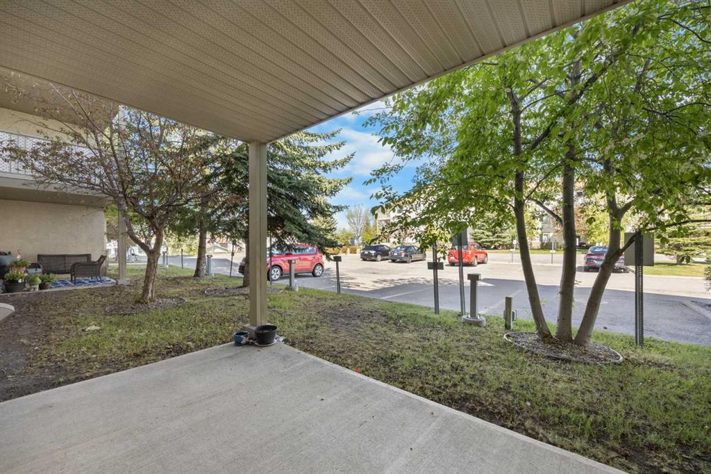 20 Harvest Rose Park NE #2106 photo 4