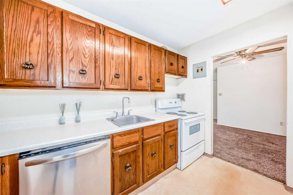 315 Southampton Drive SW #1312 photo 4