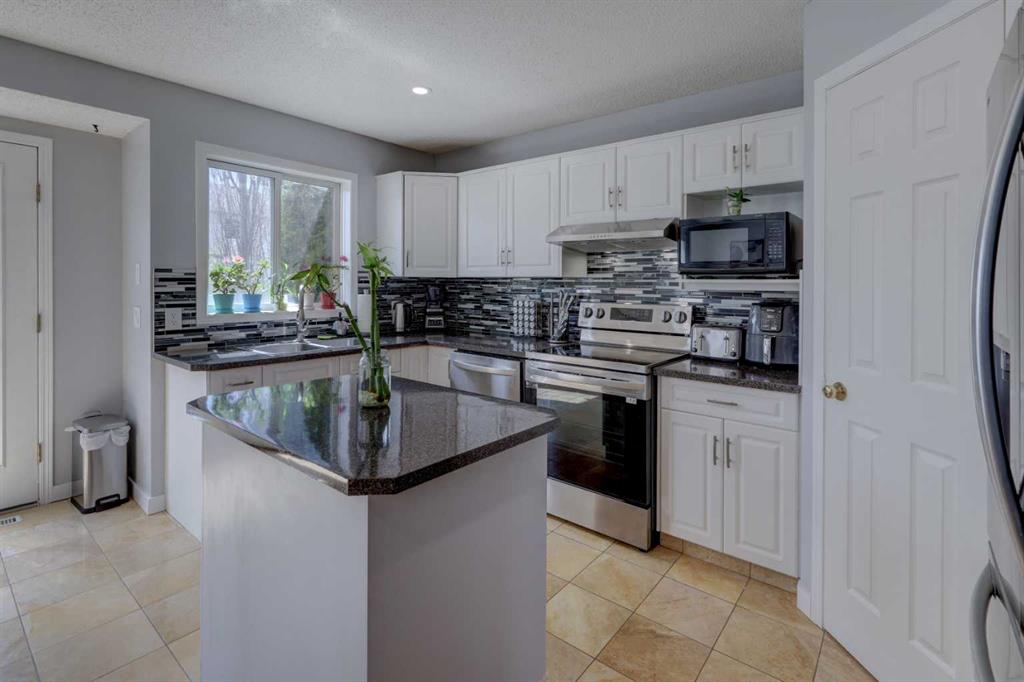 9982 Hidden Valley Drive NW photo 4