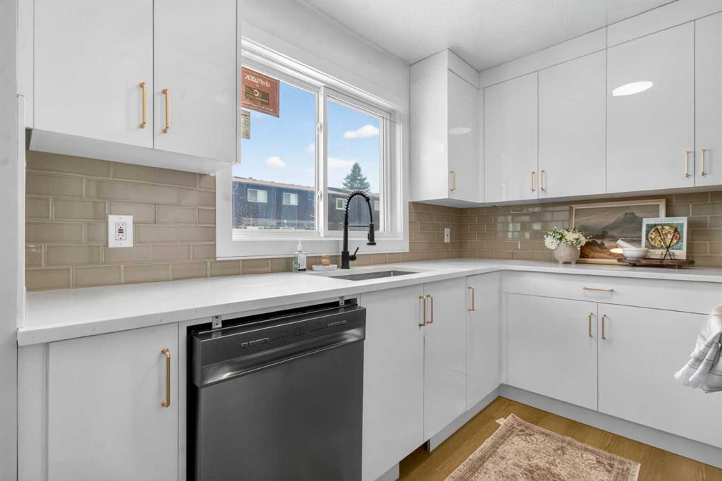 5340 17 Avenue SW #213 photo 5