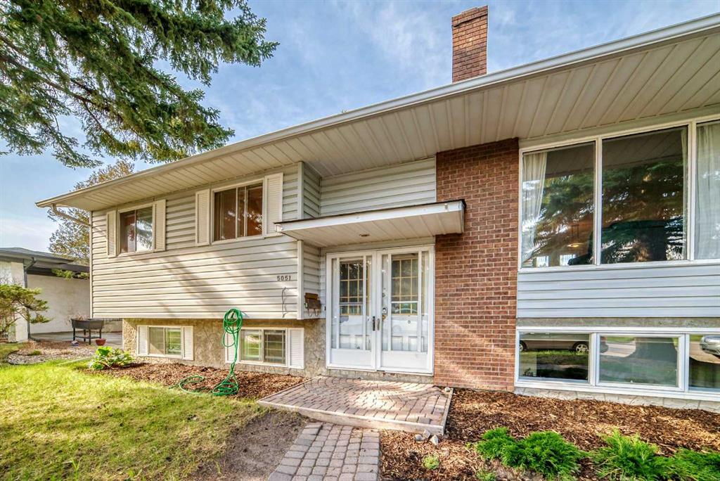 5051 Vantage Crescent NW photo 2