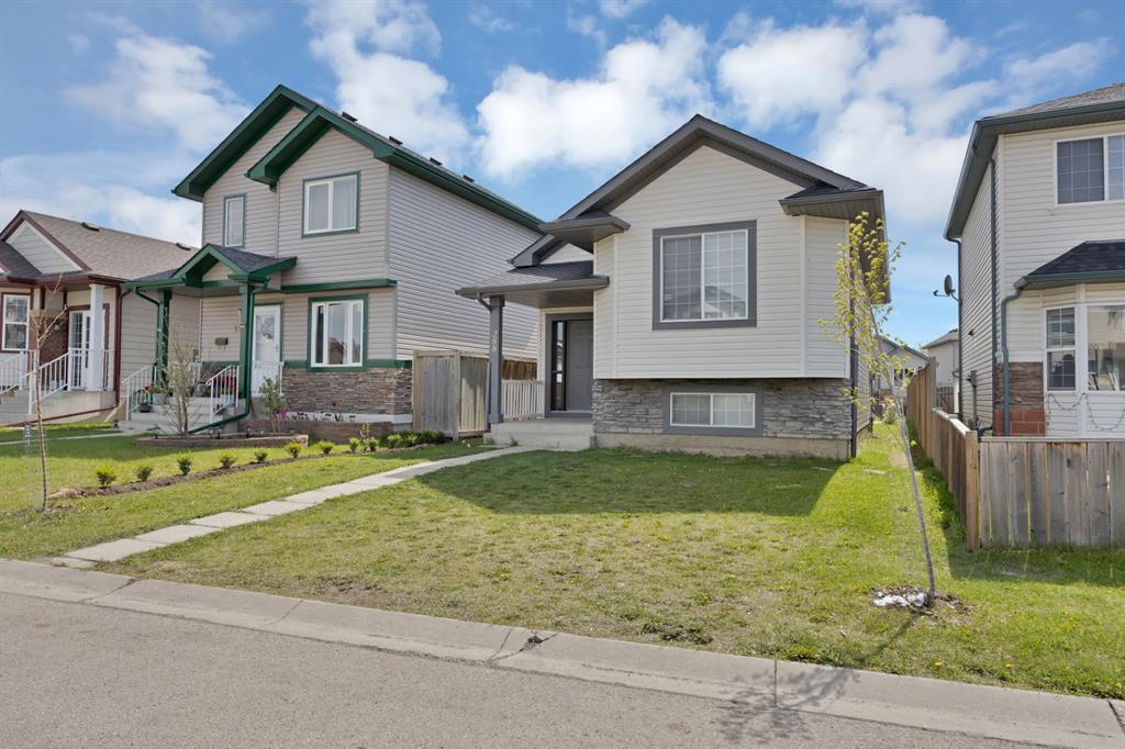 288 Saddlemead Road NE