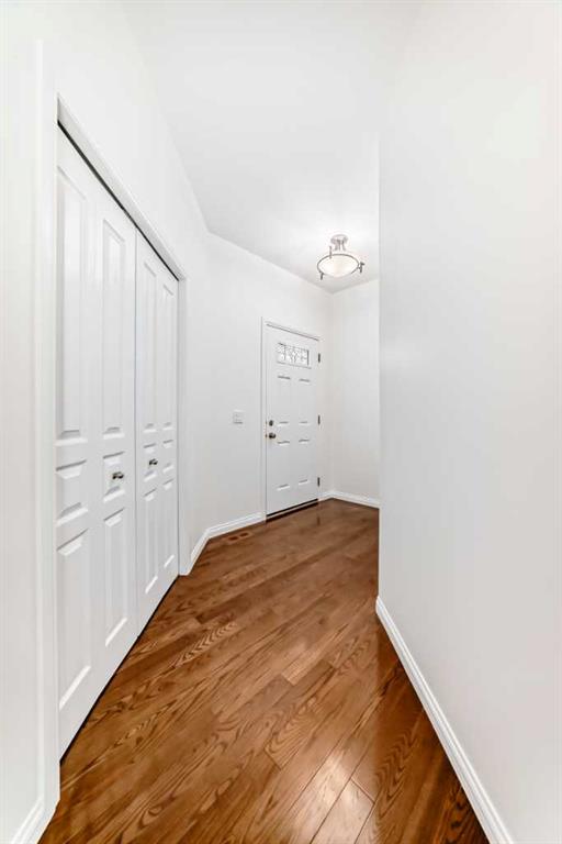 27 Aspen Hills Close SW photo 2