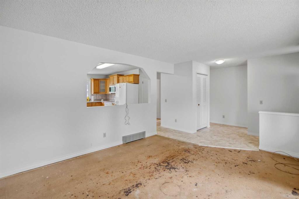4112 - 13 Avenue NE photo 5