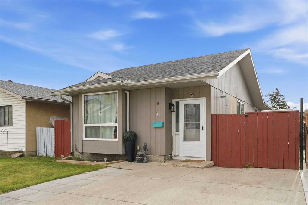 51 Aberdare Way NE photo 2