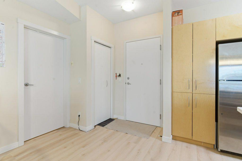 69 Springborough Court SW #210 photo 5