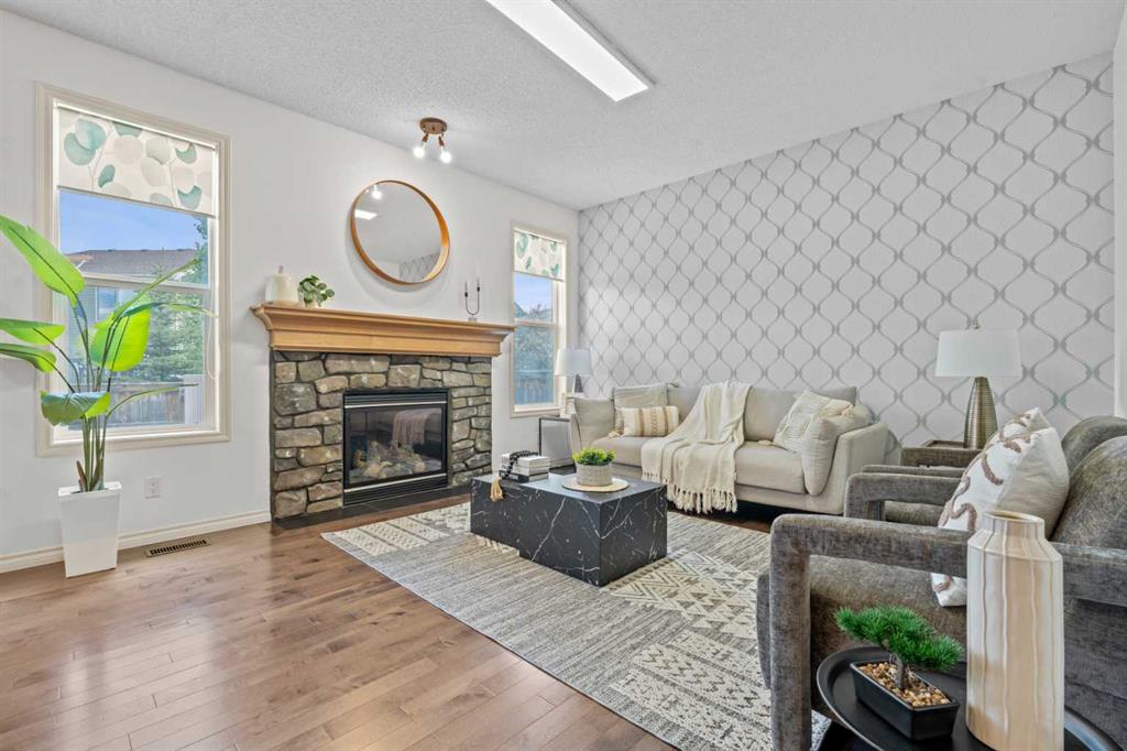 44 Aspen Hills Close SW