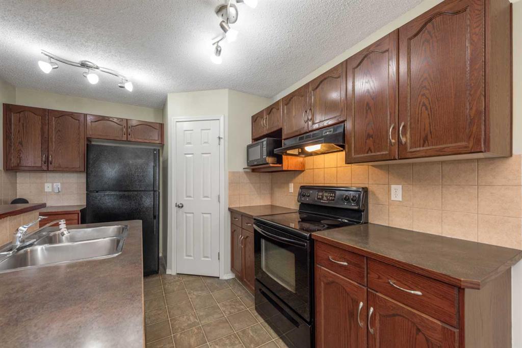 276 Taralake Terrace NE photo 3