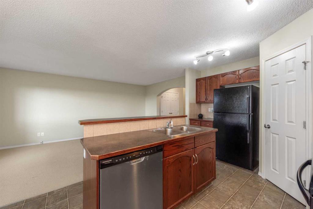 276 Taralake Terrace NE photo 4